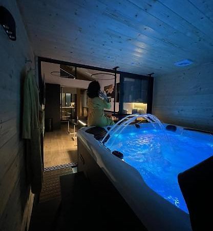 Les Suites De Stanislas Jacuzzi & Spa Nancy Exterior foto