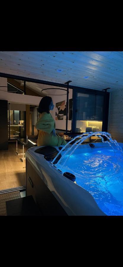 Les Suites De Stanislas Jacuzzi & Spa Nancy Exterior foto