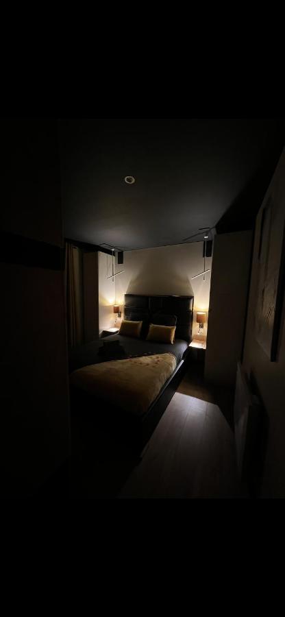 Les Suites De Stanislas Jacuzzi & Spa Nancy Exterior foto